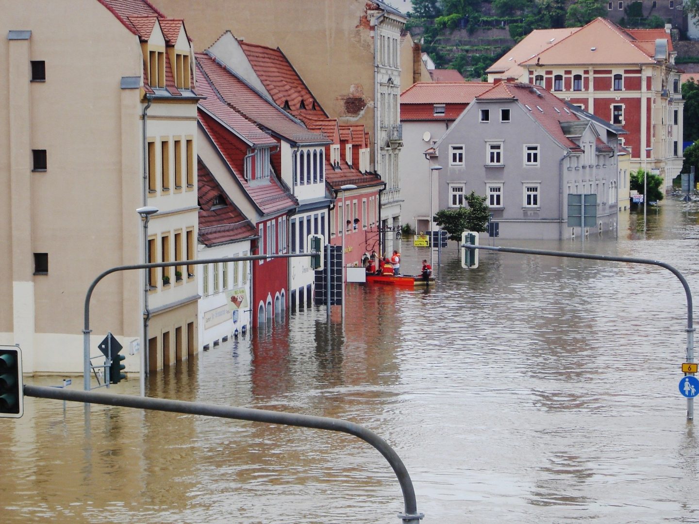 Elbit Systems Deutschland provides aid for flood victims